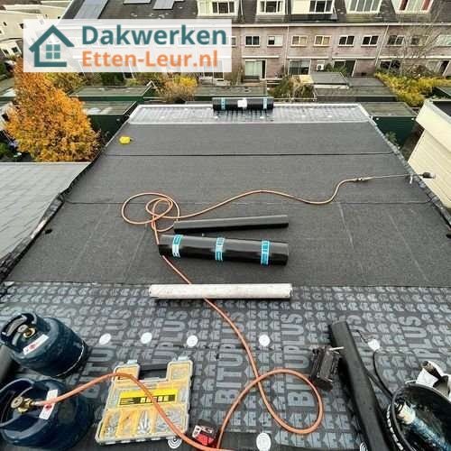 Plat dak Etten-Leur opnieuw leggen